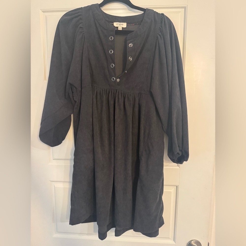 Women’s dress